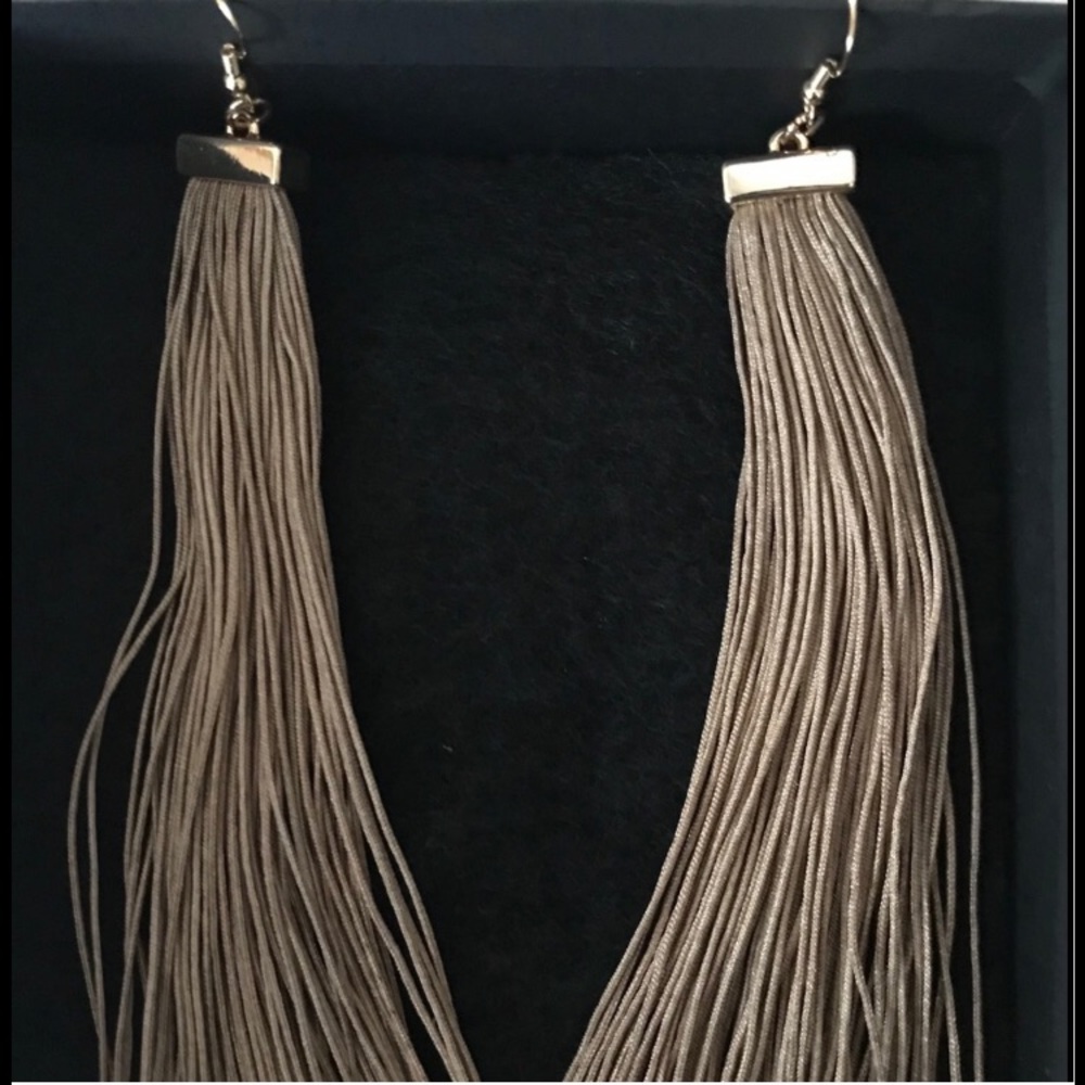 New...Dazzling tassel earrings